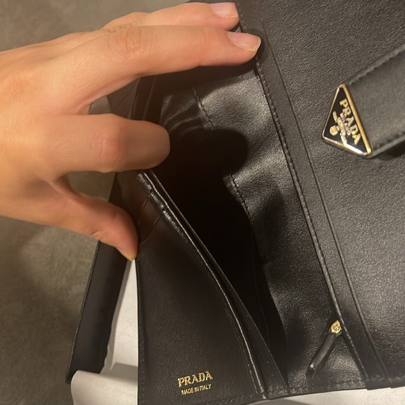 PRADA Large Saffiano and smooth leather wallet - Picture 10 of 13